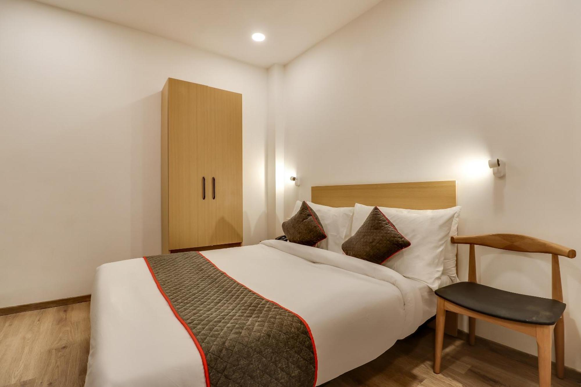 Townhouse Woodland Hotell Nagpur Exteriör bild